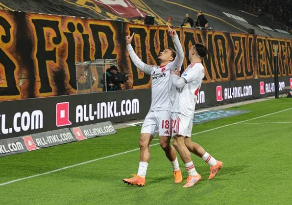 07 11 2025 Soccer Season 2025 2026 2 Soccer Bundesliga 12 Matchday SG Dynamo Dresden SGD 1 FC Nürnberg FCN Club Sportfoto Zink DaMa xdaxmax DFL regulations prohibit any use of photographs as image sequences and or quasi video only for editorial use Jubel Freude Torjubel nach Tor zum 0 1 Rafael Lubach 18, 1 FC Nürnberg FCN Berkay Yilmaz 21, 1 FC Nürnberg FCN jubelt freut sich Torschütze Rafael Lubach 18, 1 FC Nürnberg FCN
