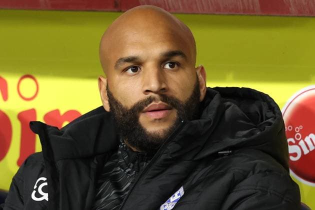 07 11 2025, xrekx, Fussball 3 Liga, MSV Duisburg SV Waldhof Mannheim v l Terrence Boyd SV Waldhof Mannheim on the bench DFL DFB REGULATIONS PROHIBIT ANY USE OF PHOTOGRAPHS as IMAGE SEQUENCES and or QUASI VIDEO Duisburg