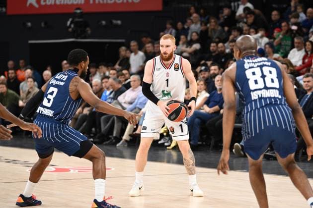 NiccolÃ² Mannion Efes Istanbul - EA7 Emporio Armani Olimpia Milano EuroLeague 2025-26 Istanbul, 07 11 2025 Foto M.Ceretti Ciamillo-Castoria Istanbul  Copyright: xMassimoxCerettix