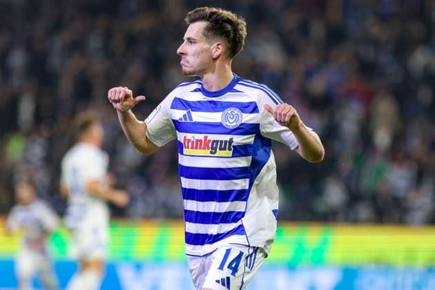 Duisburg, Germany, 07 11 25 Conor Noß MSV Duisburg goal celebration, cheers after his goal for 1 0 during the match of the 3 Liga MSV Duisburg against SV Waldhof Mannheim in the schauinsland reisen arena Duisburg schauinsland reisen arena North Rhine Westphalia Germany Copyright: xBrauer-Fotoagenturx xAdrianxSchlx
