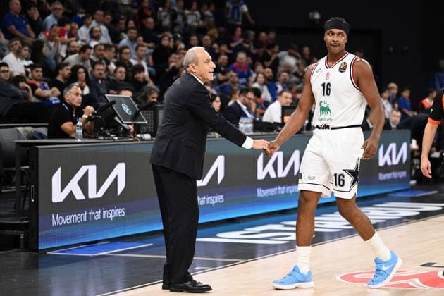 Ettore Messina, Zach Leday Efes Istanbul - EA7 Emporio Armani Olimpia Milano EuroLeague 2025-26 Istanbul, 07 11 2025 Foto M.Ceretti Ciamillo-Castoria Istanbul  Copyright: xMassimoxCerettix