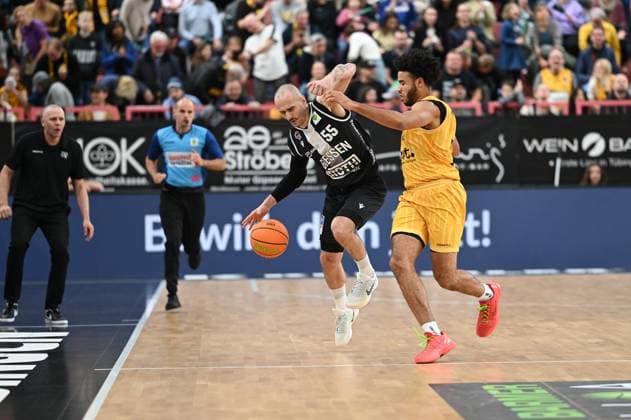 Simon Krajcovic Giessen 46ers, 55 GER, Tigers Tuebingen vs Giessen 46ers, Basketball, Men, Pro A, 2 Barmer Basketball Bundesliga, Season 2025 2026, 07 11 2025 GER, Tigers Tuebingen vs Giessen 46ers, Basketball, Men, Pro A, 2 Barmer Basketball Bundesliga, Season 2025 2026, 07 11 2025 Tuebingen Copyright: xEibner-Pressefoto NicolasxWoernx EP_NWN