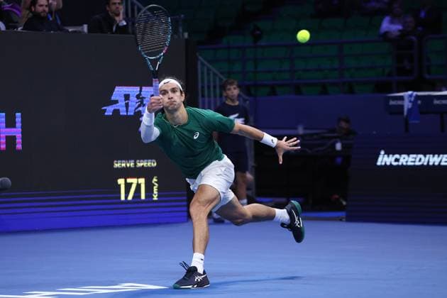 Lorenzo Musetti vs Sebastian Korda - ATP, Tennis Herren 250 tournament ATHENS, GREECE - NOVEMBER 7: Lorenzo Musetti of Italy in action against Sebastian Korda (not seen) of the United States during the Hellenic Championship ATP 250 semifinal tennis match, at OAKA Olympic Athletic Center in Athens, Greece, on November 7, 2025. Costas Baltas Anadolu Athens Greece. Editorial use only. Please get in touch for any other usage.  Copyright: x2025xAnadoluxCostasxBaltasx