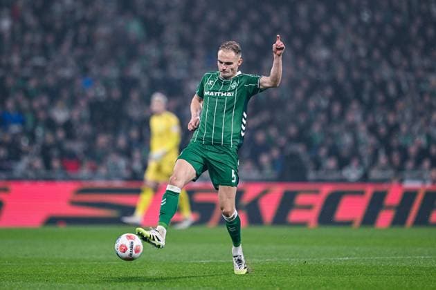 07 11 2025, Soccer, 1 Bundesliga, 10 Matchday Season 2025 2026, SV Werder Bremen VfL Wolfsburg, Amos Pieper SV Werder Bremen xRHR PHOTO TKx Copyright: RHR-FOTOx RHR-FOTO TK
