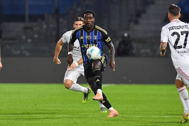 CALCIO - Serie A - Pisa SC vs US Cremonese M Bala Nzola (Pisa) during Pisa SC vs US Cremonese, Italian soccer Serie A match in Pisa, Italy, November 07 2025 Pisa Italy  Copyright: xIPAxSport ABACAx