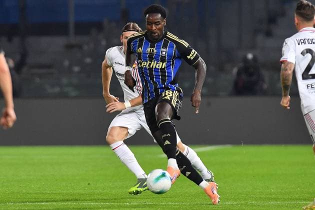 CALCIO - Serie A - Pisa SC vs US Cremonese M Bala Nzola (Pisa) during Pisa SC vs US Cremonese, Italian soccer Serie A match in Pisa, Italy, November 07 2025 Pisa Italy  Copyright: xIPAxSport ABACAx