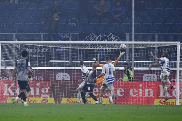 Soccer 3 Liga 14 Matchday MSV Duisburg SV Waldhof Mannheim on 07 11 2025 at Schauinsland Reisen Arena in Duisburg Goal for 2 1 by Terrence Boyd Mannheim DFB regulations prohibit any use of photographs as image sequences and or quasi video xRx