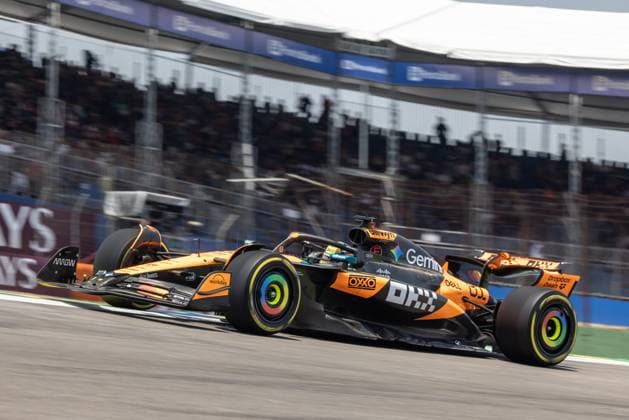 Formula 1 MSC Cruises Grande Premio de Sao Paulo 2025 07 11 2025, Autodromo Jose Carlos Pace, Interlagos, Formula 1 MSC Cruises Grande Premio de Sao Paulo 2025 , pictured Oscar Piastri AUS , McLaren F1 Team nordphotoxGmbHx xBratic nph00250