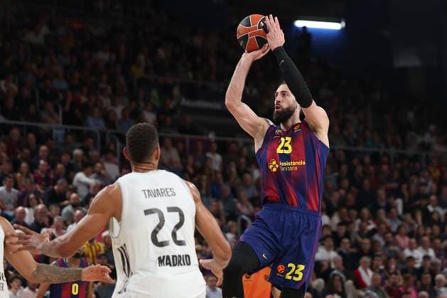 November 7, 2025, Barcelona, Barcelona, Spain: Tornike Shengelia of FC Barcelona, Barca in action during the EuroLeague Regular Season Round 9 match played between FC Barcelona and Real Madrid at Palau Blaugrana on November 07, 2025 in Barcelona, Spain. Barcelona Spain - ZUMAa181 20251107_zaa_a181_224 Copyright: xJavierxBorregox