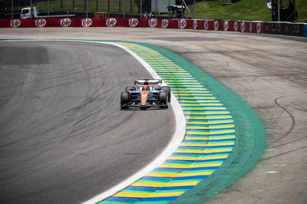 Formula?1?MSC?Cruises?Grande?Prêmio?de?São?Paulo?2025 Gabriela Testa OVERTAKE MAXPPP - São?Paulo 07 11 2025 23 ALBON Alexander (tha), Atlassian Williams Racing, action at the Formula 1 MSC Cruises Grande Prêmio de São Paulo 2025, the 21st round of the 2025 FIA Formula 1 World Championship, WM, Weltmeisterschaft at the Autódromo José Carlos Pace in São Paulo, interlaces, Brazil, from 6 to 9 November 2025 São?Paulo Autódromo José?Carlos?Pace, Interlagos Brazil  Copyright: xOVERTAKE MAXPPPxGabrielaxTestax OVT202511074137 OVT202511074137