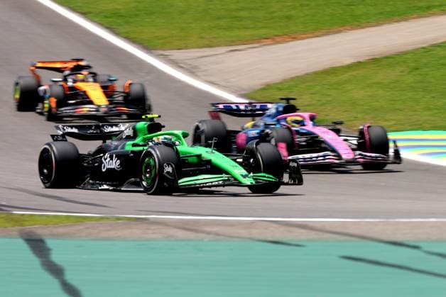 Formula 1 MSC Cruises Grande Premio de Sao Paulo 2025 07 11 2025, Autodromo Jose Carlos Pace, Interlagos, Formula 1 MSC Cruises Grande Premio de Sao Paulo 2025 , pictured Gabriel Bortoleto BRA , Stake F1 Team Kick Sauber, Pierre Gasly FRA , BWT Alpine F1 Team, Oscar Piastri AUS , McLaren F1 Team nordphotoxGmbHx xBratic nph00250