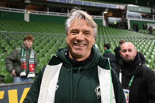 GER, 1 FBL, SV Werder Bremen vs VfL Wolfsburg 07 11 2025, wohninvest Weserstadion, Bremen, GER, 1 FBL, SV Werder Bremen vs VfL Wolfsburg in picture picture shows end of match final score 2 1 Coach Horst Steffen Werder Bremen nordphotoxGmbHx xKokenge nph00001