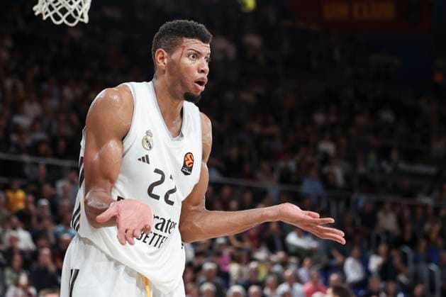 November 7, 2025, Barcelona, Barcelona, Spain: Edy Tavares of Real Madrid gestures during the EuroLeague Regular Season Round 9 match played between FC Barcelona, Barca and Real Madrid at Palau Blaugrana on November 07, 2025 in Barcelona, Spain. Barcelona Spain - ZUMAa181 20251107_zaa_a181_260 Copyright: xJavierxBorregox