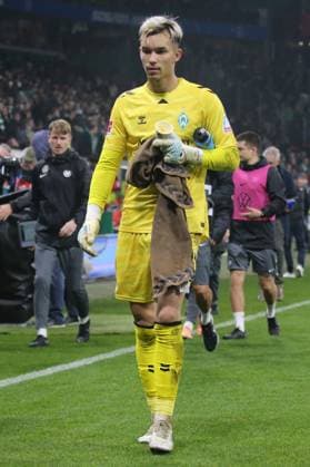 07 11 2025, xmohx, Soccer 1 Bundesliga, SV Werder Bremen VfL Wolfsburg v l Mio Backhaus SV Werder Bremen DFL DFB REGULATIONS PROHIBIT ANY USE OF PHOTOGRAPHS as IMAGE SEQUENCES and or QUASI VIDEO Bremen