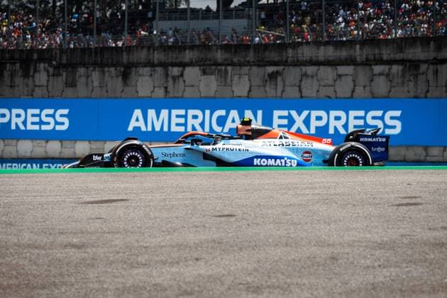 Formula?1?MSC?Cruises?Grande?Prêmio?de?São?Paulo?2025 Gabriela Testa OVERTAKE MAXPPP - São?Paulo 07 11 2025 55 SAINZ Carlos (esp), Atlassian Williams Racing, action at the Formula 1 MSC Cruises Grande Prêmio de São Paulo 2025, the 21st round of the 2025 FIA Formula 1 World Championship, WM, Weltmeisterschaft at the Autódromo José Carlos Pace in São Paulo, interlaces, Brazil, from 6 to 9 November 2025 São?Paulo Autódromo José?Carlos?Pace, Interlagos Brazil  Copyright: xOVERTAKE MAXPPPxGabrielaxTestax OVT202511074245 OVT202511074245