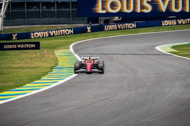 Formula?1?MSC?Cruises?Grande?Prêmio?de?São?Paulo?2025 Gabriela Testa OVERTAKE MAXPPP - São?Paulo 07 11 2025 44 HAMILTON Lewis (gbr), Scuderia Ferrari HP, action at the Formula 1 MSC Cruises Grande Prêmio de São Paulo 2025, the 21st round of the 2025 FIA Formula 1 World Championship, WM, Weltmeisterschaft at the Autódromo José Carlos Pace in São Paulo, interlaces, Brazil, from 6 to 9 November 2025 São?Paulo Autódromo José?Carlos?Pace, Interlagos Brazil  Copyright: xOVERTAKE MAXPPPxGabrielaxTestax OVT202511074254 OVT202511074254