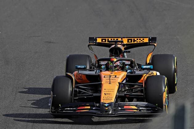 Sao Paulo, Brazil, 7th November 2025. Oscar Piastri (AUS) McLaren F1 Team MCL39 Mercedes during Sprint Qualifying of the F1 Grand Prix of Brazil at Autodromo Jose Carlos Pace  HeulerxAndrey