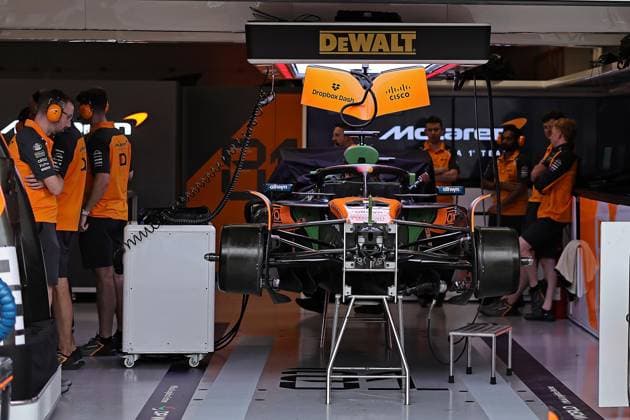 6th November 2925; Sao Paulo, Brazil; Mechanics prepare the car of Oscar Piastri (AUS) McLaren F1 Team MCL39 Mercedes in the Paddock ahead of the F1 Grand Prix of Brazil at Autodromo Jose Carlos Pace during free practice sessions  HeulerxAndrey