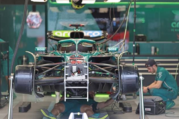 6th November 2925; Sao Paulo, Brazil; Mechanics prepare the car of Lance Stroll (CAN) Aston Martin Aramco AMR25 Mercedes in the Paddock ahead of the F1 Grand Prix of Brazil at Autodromo Jose Carlos Pace during free practice sessions  HeulerxAndrey