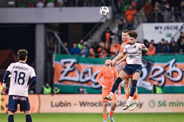 Lubin 07.11.2025 Pilka nozna PKO BP Ekstraklasa sezon 2025 2026 15 kolejka mecz: Zaglebie Lubin - Gornik Zabrze --- Football PKO Ekstraklasa 2025 2026 season 15 round match: Zaglebie Lubin - Gornik Zabrze nz Jakub Kolan Josema Fot. Kai Taller Arena Akcji NEWSPIX.PL --- newspix.pl 