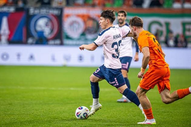 07.11.2025 LUBIN, KGHM ZAGLEBIE ARENA, PILKA NOZNA (FOOTBALL), PKO BANK POLSKI EKSTRAKLASA ( PKO EKSTRAKLASA POLISH LEAGUE ), SEZON 2025 2026 MECZ KGHM ZAGLEBIE LUBIN - GORNIK ZABRZE NZ MAKSYM KHLAN FOTO LUKASZ SKWIOT CYFRASPORT NEWSPIX.PL --- Newspix.pl  20251107CSLS00013
