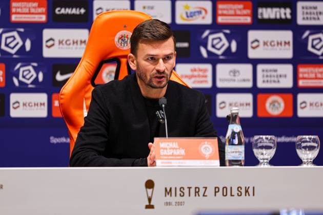2025.11.07 Lubin pilka nozna PKO Ekstraklasa sezon 2025 2026 KGHM Zaglebie Lubin - Gornik Zabrze N z Michal Gasparik Foto Pawel Andrachiewicz PressFocus 2025.11.07 Lubin Football - Polish PKO Ekstraklasa season 2025 2026 KGHM Zaglebie Lubin - Gornik Zabrze Michal Gasparik Credit: Pawel Andrachiewicz PressFocus NEWSPIX.PL --- newspix.pl 