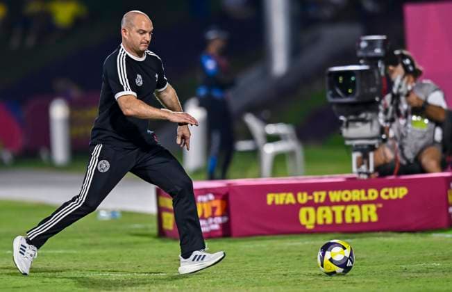 Germany v Korea DPR : Group G - FIFA U-17 World Cup Qatar 2025 Marc-Patrick Meister, head coach of Germany, reacts during the FIFA U-17 World Cup Qatar 2025 Group G match between Germany and Korea DPR in Doha, Qatar, on November 7, 2025. DOHA Qatar Copyright: xNOUSHADxTHEKKAYILx
