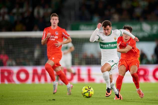 Elche CF v Real Sociedad- LaLiga EA Sports ELCHE, SPAIN - NOVEMBER 7: German Valera of Elche CF runs with the ball during to the LaLiga EA Sports match between Elche CF and Real Sociedad at Manuel Martinez Valero stadium on November 7, 2025 in Elche, Spain. (Photo by Francisco Macia Photo Players Images Magara Press) Elche Estadio Martinez Valero Spain Copyright: xFranciscoxMaciax