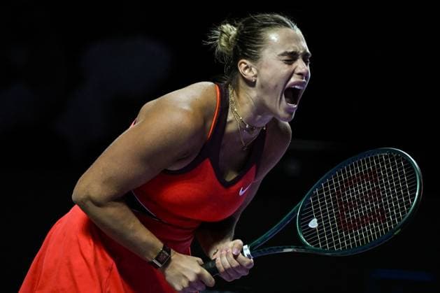 WTA, Tennis Damen Finals 2025 - Day Seven RIYADH, SAUDI ARABIA NOVEMBER 7: Aryna Sabalenka plays against Amanda Anisimova of the United States during their semifinal match on Day 7 of the 2025 WTA Finals, part of the Hologic WTA Tour, at King Saud University Indoor Arena in Riyadh, Saudi Arabia, on November 7, 2025. Riyadh Saudi Arabia  Copyright: xSTRx originalFilename:str-wtafinal251107_npI3o.jpg
