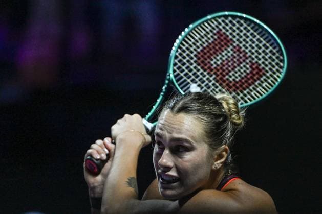 WTA, Tennis Damen Finals 2025 - Day Seven RIYADH, SAUDI ARABIA NOVEMBER 7: Aryna Sabalenka plays against Amanda Anisimova of the United States during their semifinal match on Day 7 of the 2025 WTA Finals, part of the Hologic WTA Tour, at King Saud University Indoor Arena in Riyadh, Saudi Arabia, on November 7, 2025. Riyadh Saudi Arabia  Copyright: xSTRx originalFilename:str-wtafinal251107_np4rP.jpg