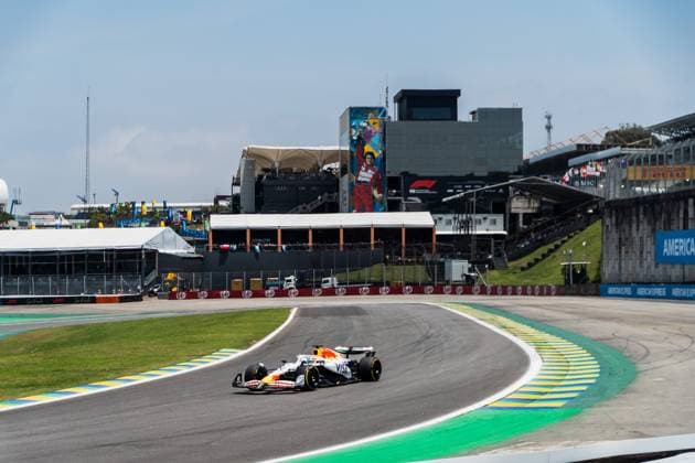 Formula?1?MSC?Cruises?Grande?Prêmio?de?São?Paulo?2025 Gabriela Testa OVERTAKE MAXPPP - São?Paulo 07 11 2025 06 HADJAR Isack (fra), Visa Cash APP Racing Bulls, action at the Formula 1 MSC Cruises Grande Prêmio de São Paulo 2025, the 21st round of the 2025 FIA Formula 1 World Championship, WM, Weltmeisterschaft at the Autódromo José Carlos Pace in São Paulo, interlaces, Brazil, from 6 to 9 November 2025 São?Paulo Autódromo José?Carlos?Pace, Interlagos Brazil  Copyright: xOVERTAKE MAXPPPxGabrielaxTestax OVT202511084435 OVT202511084435