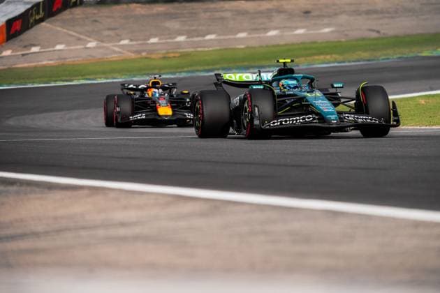 Formula?1?MSC?Cruises?Grande?Prêmio?de?São?Paulo?2025 Gabriela Testa OVERTAKE MAXPPP - São?Paulo 07 11 2025 14 ALONSO Fernando (esp), Aston Martin Aramco Cognizant, action at the Formula 1 MSC Cruises Grande Prêmio de São Paulo 2025, the 21st round of the 2025 FIA Formula 1 World Championship, WM, Weltmeisterschaft at the Autódromo José Carlos Pace in São Paulo, interlaces, Brazil, from 6 to 9 November 2025 São?Paulo Autódromo José?Carlos?Pace, Interlagos Brazil  Copyright: xOVERTAKE MAXPPPxGabrielaxTestax OVT202511084513 OVT202511084513