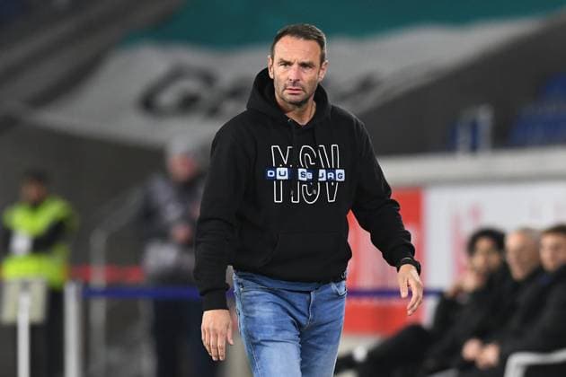 Coach Dietmar Hirsch MSV Duisburg GER, MSV Duisburg vs SV Waldhof Mannheim 07, Football, 3 Liga, Matchday 14, Season 2025 2026, 07 11 2025 DFL DFB REGULATIONS PROHIBIT ANY USE OF PHOTOGRAPHS AS IMAGE SEQUENCES AND OR QUASI VIDEO GER, MSV Duisburg vs SV Waldhof Mannheim 07, Football, 3 Liga, Matchday 14, Season 2025 2026, 07 11 2025 Duisburg Copyright: xEibner-Pressefoto ThomasxThienelx EP_TTL