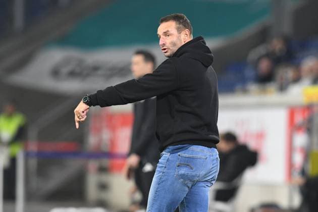 Coach Dietmar Hirsch MSV Duisburg gesticulates GER, MSV Duisburg vs SV Waldhof Mannheim 07, Football, 3 Liga, Matchday 14, Season 2025 2026, 07 11 2025 DFL DFB REGULATIONS PROHIBIT ANY USE OF PHOTOGRAPHS AS IMAGE SEQUENCES AND OR QUASI VIDEO GER, MSV Duisburg vs SV Waldhof Mannheim 07, Football, 3 Liga, Matchday 14, Season 2025 2026, 07 11 2025 Duisburg Copyright: xEibner-Pressefoto ThomasxThienelx EP_TTL
