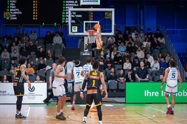 Aeneas Jung Bozic Estriche Knights Kirchheim, 19 , GER, PS Karlsruhe Lions vs Bozic Estriche Knights Kirchheim, BARMER 2 Basketball Bundesliga, 07 Matchday, Season 2025 2026, 07 11 2025 GER, PS Karlsruhe Lions vs Bozic Estriche Knights Kirchheim, BARMER 2 Basketball Bundesliga, 07 Matchday, Season 2025 2026, 07 11 2025 Karlsruhe Copyright: xEibner-Pressefoto SilasxKunzx EP_SKZ