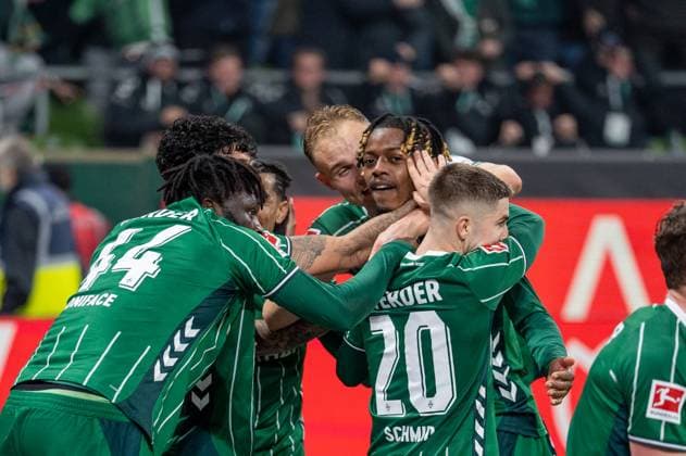 Germany, Soccer, 1 Bundesliga, Matchday 10, 2025 2026, Werder Bremen VfL Wolfsburg on 07 11 in Bremen Weserstadion Goal celebration 2 1 Samuel Mbangula Werder Bremen 7 Copyright: xSvenxHeidmannx