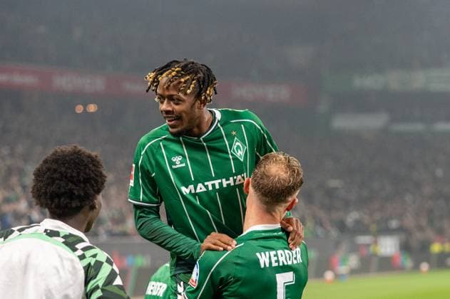 Germany, Soccer, 1 Bundesliga, Matchday 10, 2025 2026, Werder Bremen VfL Wolfsburg on 07 11 in Bremen Weserstadion Goal celebration 2 1 Samuel Mbangula Werder Bremen 7 Copyright: xSvenxHeidmannx