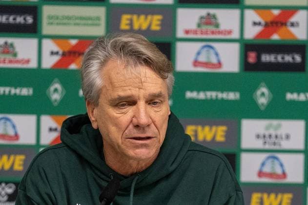 Germany, Soccer, 1 Bundesliga, Matchday 10, 2025 2026, Werder Bremen VfL Wolfsburg on 07 11 in Bremen Weserstadion Horst Steffen Coach Werder Bremen at the PK after the match Copyright: xSvenxHeidmannx