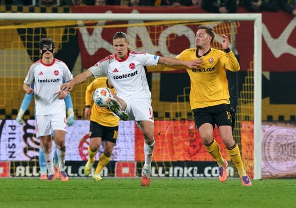 07 11 2025 Soccer Season 2025 2026 2 Soccer Bundesliga 12 Matchday SG Dynamo Dresden SGD 1 FC Nuremberg FCN Club Sportfoto Zink DaMa xdaxmax DFL regulations prohibit any use of photographs as image sequences and or quasi video only for editorial use Artem Stepanov 11, 1 FC Nuremberg FCN Aljaz Casar 17, SG Dynamo Dresden SGD
