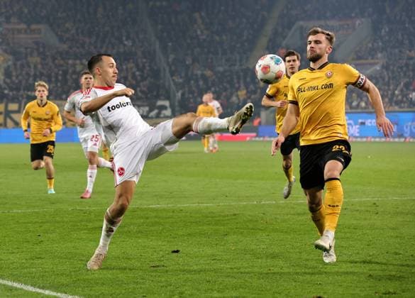 07 11 2025 Soccer Season 2025 2026 2 Soccer Bundesliga 12 Matchday SG Dynamo Dresden SGD 1 FC Nuremberg FCN Club Sportfoto Zink DaMa xdaxmax DFL regulations prohibit any use of photographs as image sequences and or quasi video only for editorial use Julian Justvan 10, 1 FC Nuremberg FCN Lars Bünning Buenning 23, SG Dynamo Dresden SGD