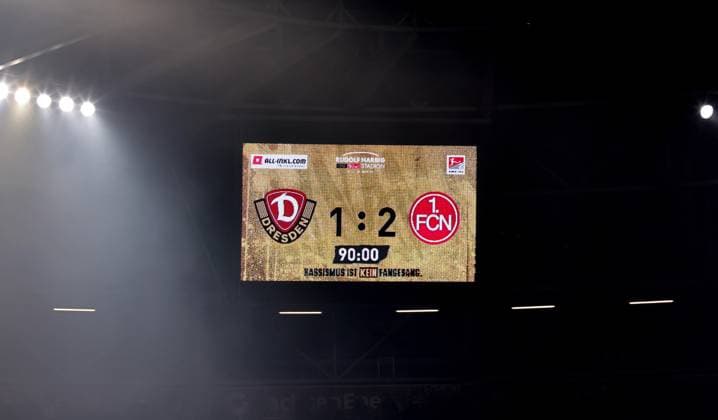 07 11 2025 Soccer Season 2025 2026 2 Soccer Bundesliga 12 Matchday SG Dynamo Dresden SGD 1 FC Nuremberg FCN Club Sportfoto Zink DaMa xdaxmax DFL regulations prohibit any use of photographs as image sequences and or quasi video only for editorial use Symbolbild Symbol photo Feature Impression Scoreboard with final score 1 2 for FCN
