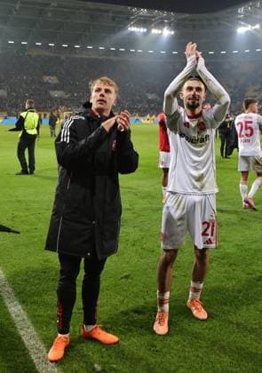 07 11 2025 Soccer Season 2025 2026 2 Soccer Bundesliga 12 Matchday SG Dynamo Dresden SGD 1 FC Nuremberg FCN Club Sportfoto Zink DaMa xdaxmax DFL regulations prohibit any use of photographs as image sequences and or quasi video only for editorial use Jubel Freude nach Spielende Tim Janisch 32, 1 FC Nuremberg FCN Berkay Yilmaz 21, 1 FC Nuremberg FCN
