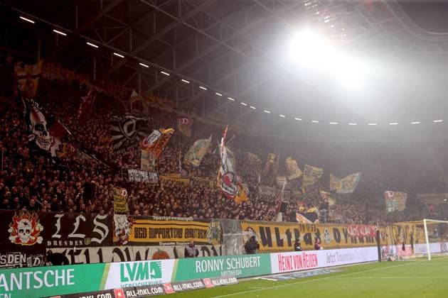 07 11 2025 Soccer Season 2025 2026 2 Soccer Bundesliga 12 Matchday SG Dynamo Dresden SGD 1 FC Nuremberg FCN Club Sportfoto Zink DaMa xdaxmax DFL regulations prohibit any use of photographs as image sequences and or quasi video only for editorial use Symbolbild Symbolfoto Feature Impression Schwenkfahnen der Ultras Zuschauer Publikum Fans der SG Dynamo Dresden SGD