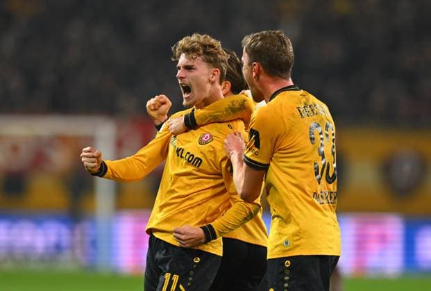1 1 Goal celebration, jubilation at Dresden, goal scorer Dominik Kother and right Christoph Daferner both Dresden , 07 11 2025, Football, GER, Season 2025 2026, 2 Bundesliga, Second League, Matchday 12, Rudolf Harbig Stadion Dresden, SG Dynamo Dresden 1 FC Nürnberg, DFB AND DFL REGULATIONS PROHIBIT ANY USE OF PHOTOGRAPHS as IMAGE SEQUENCES and or QUASI VIDEO,