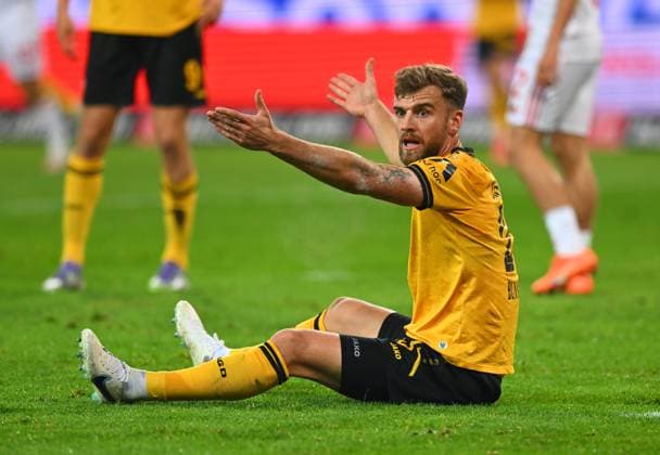 Lars Bünning (Dresden), 07.11.2025, Fussball, GER, Saison 2025 2026, 2. Bundesliga, Zweite Liga, 12. Spieltag, Rudolf-Harbig-Stadion Dresden, SG Dynamo Dresden - 1. FC Nürnberg, DFB AND DFL REGULATIONS PROHIBIT ANY USE OF PHOTOGRAPHS as IMAGE SEQUENCES and or QUASI-VIDEO, *** Lars Bünning Dresden , 07 11 2025, Soccer, GER, Season 2025 2026, 2 Bundesliga, Zweite Liga, 12 Matchday, Rudolf Harbig Stadion Dresden, SG Dynamo Dresden 1 FC Nürnberg, DFB AND DFL REGULATIONS PROHIBIT ANY USE OF PHOTOGRAPHS as IMAGE SEQUENCES and or QUASI VIDEO,