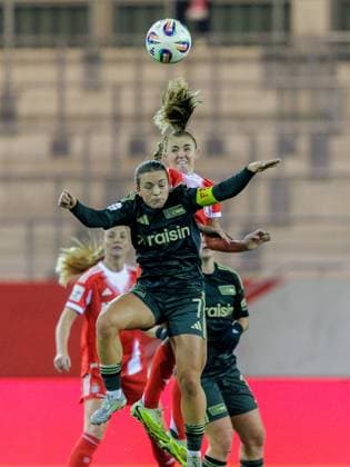 Bayerns 31 Georgia STANWAY over Berlins 7 HEISELER Womens Football Muenchen Berlin 4 0 Womens Football Bundesliga, FC Bayern München 1 FC Union Berlin, 10 Matchday, Season 2025 2026, on 7 11 2025 in Muenchen, F C B A Y E R N C A M P U S, Germany Source Copyright Credit Oryk HAIST xFRAUENFUSSBALL-BAYERN-BERLINx