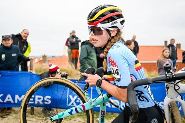 2025 UEC Cyclo-Cross EC - Women Juniors MIDDELKERKE, BELGIUM - NOVEMBER 08 : Peeters Zita (BEL) in action during the 2025 UEC Cyclo-Cross European Championships for Women Juniors on November 08, 2025 in Middelkerke, Belgium, 08 11 2025 Middelkerke Belgium  Copyright: xNicoxVereeckenx