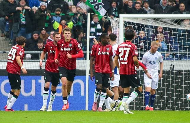 Germany Soccer 2 Bundesliga 2025 26, 12 Matchday Hannover 96 vs SV Darmstadt 98 Heinz von Heiden Arena Stadion Hannover Goal celebration Ime Okon Hannover 96, 20 Kolja Oudenne Hannover 96, 29 Maik Nawrocki Hannover 96, 6 Benjamin Källman Benjamin Kallman Hannover 96, 9 Hayate Matsuda Hannover 96, 27 Hannover Copyright: xAymanxAlahmedx