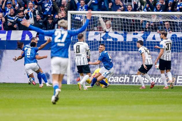 Hasan Kurucay of Schalke 04 celebrates with teammates after scoring his teams first goal FC Schalke 04 v SV Elversberg, 2. Bundesliga, FC Schalke 04 v SV Elversberg, Veltins-Arena, November 8, 2025, Gelsenkirchen, Germany.