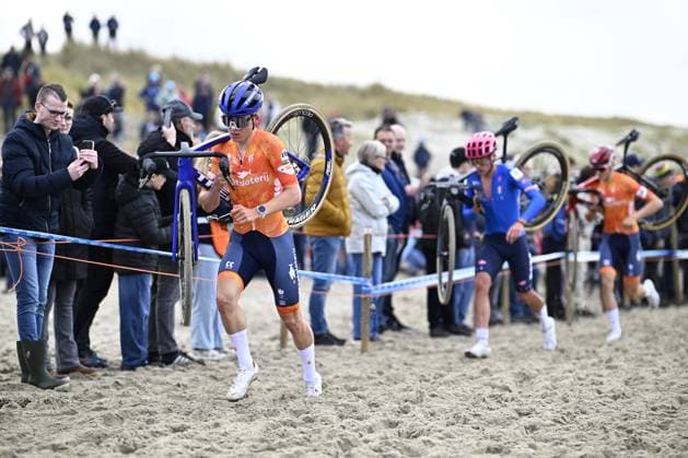 Dutch David Haverdings pictured in action during the U23 men race at the UEC Cyclocross European Championships, Saturday 08 November 2025, in Middelkerke. JASPERxJACOBS  x140161880x